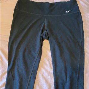 Nike Crop Leggings